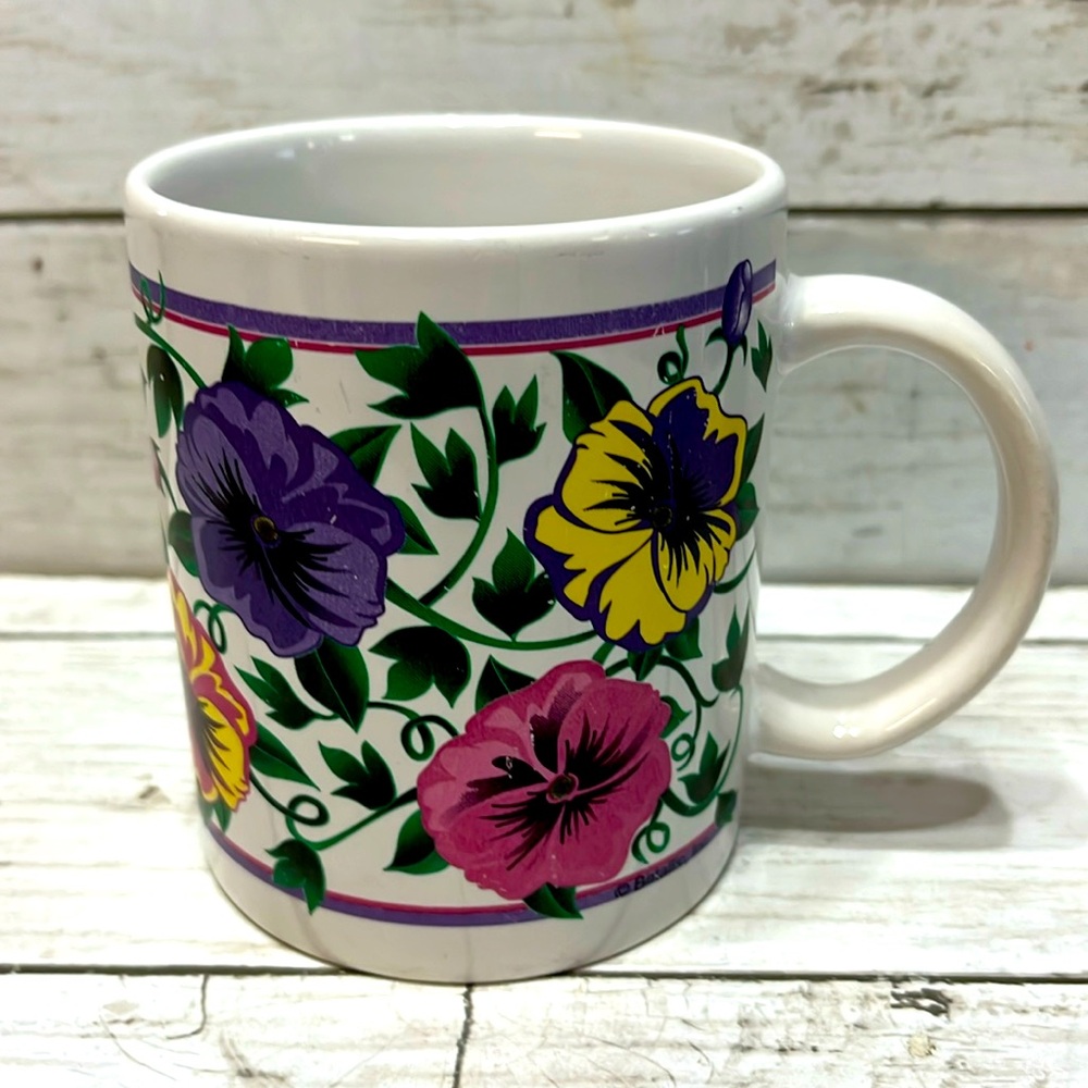 Betallic Floral Coffee Mug Cup Tea Red Pink And Gray 8 Fl Ounces Secretarys